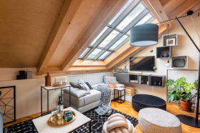 Design Loft with AC near Zizkov Tower by Prague Days